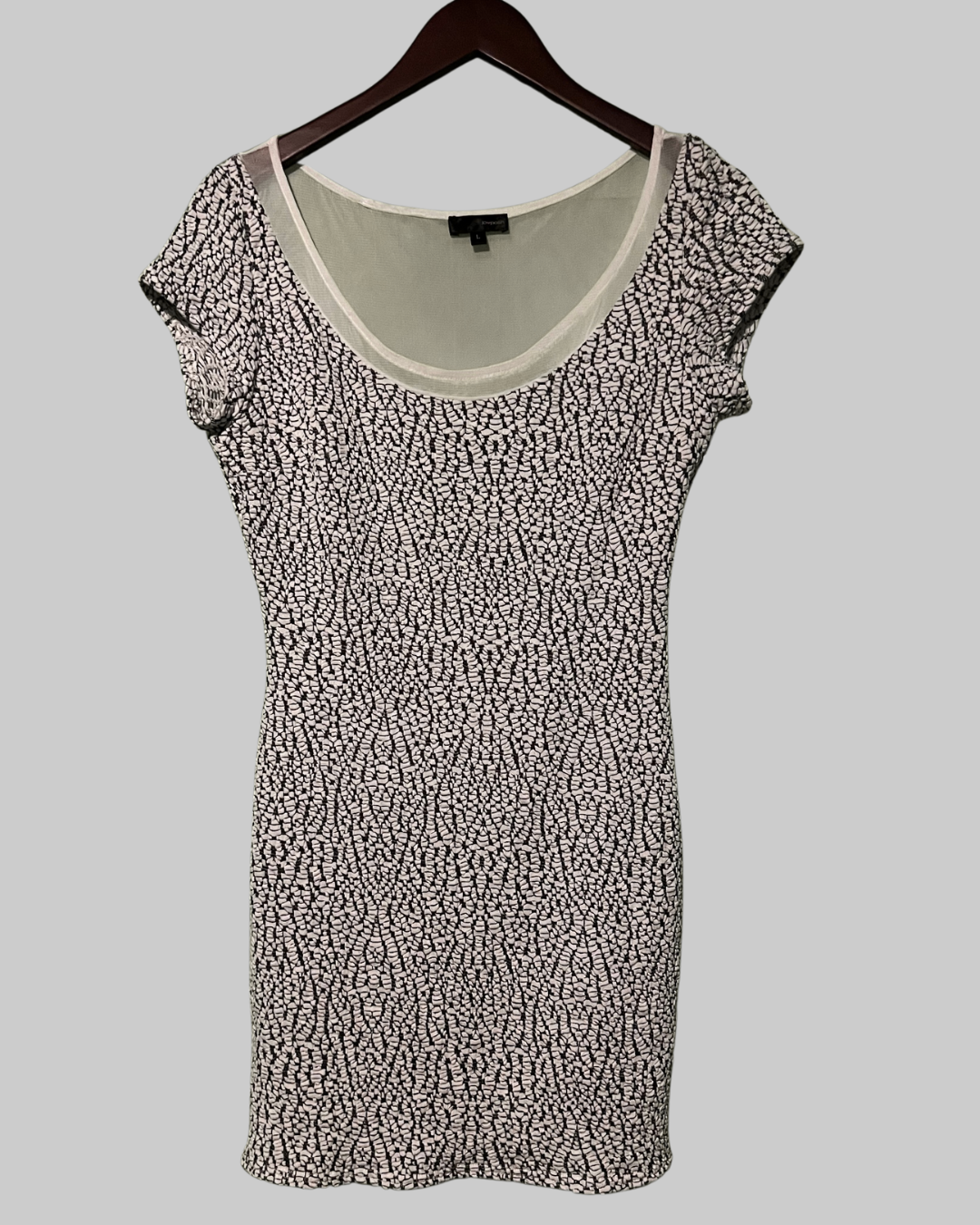 LovPosh Short Sleeve Mini Dress