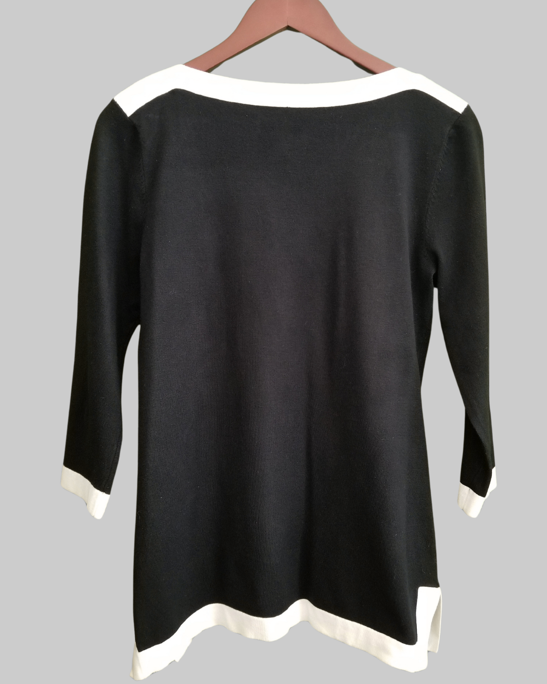 Black & White Women's 3/4 Sleeve Sweater